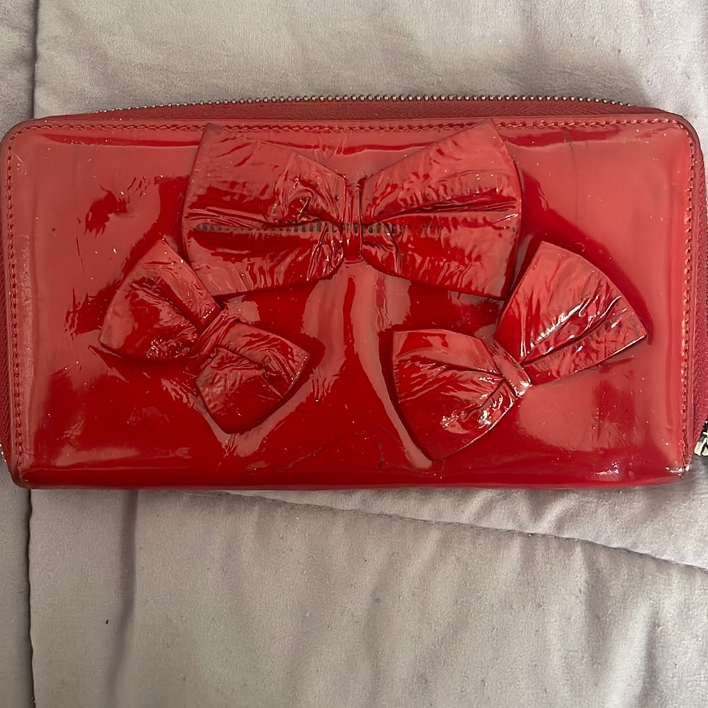 Vintage & Rare red Valentino zip wallet with bows